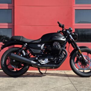 MOTO GUZZI V7
